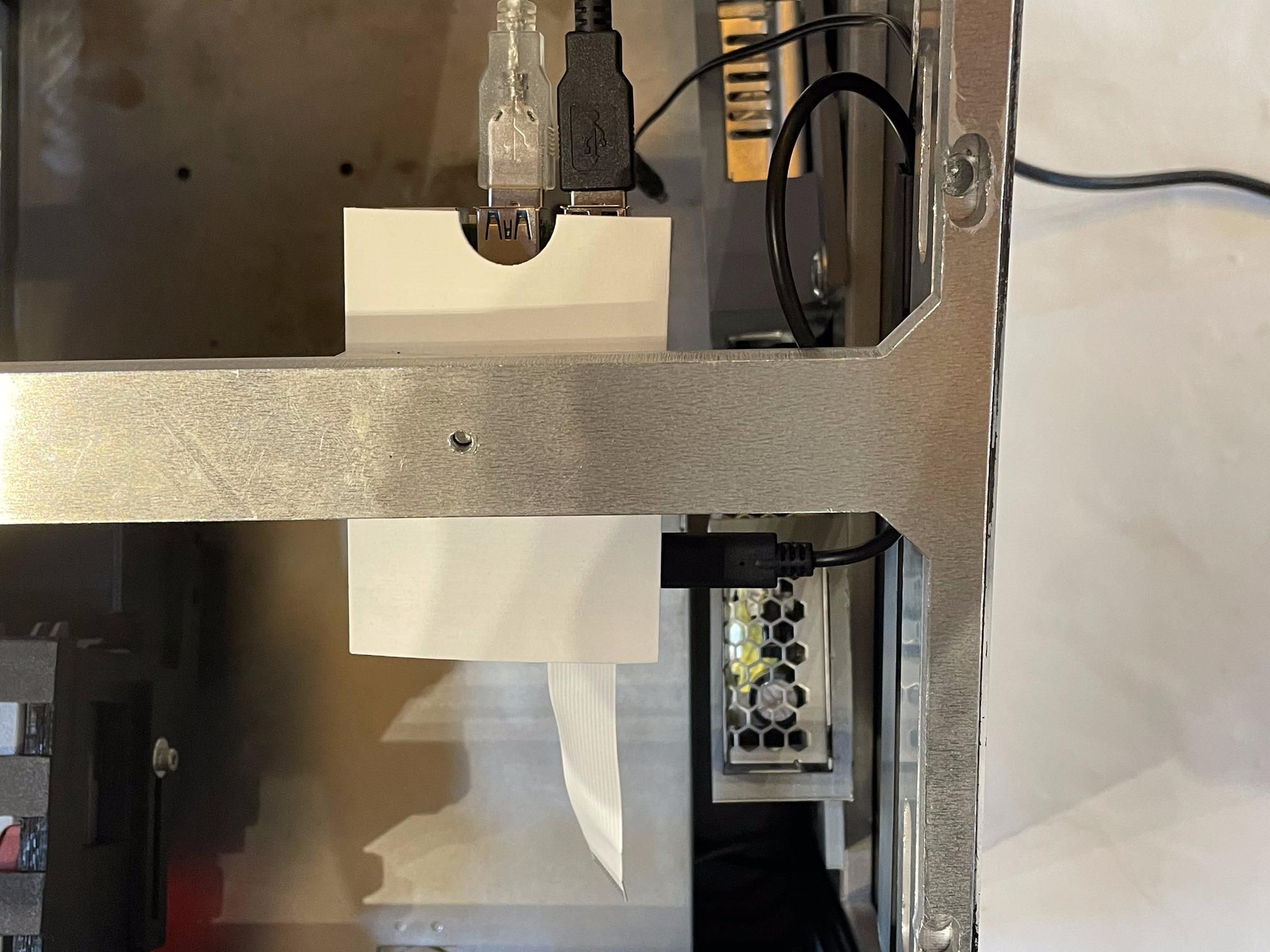 Connect cables to E_RPI