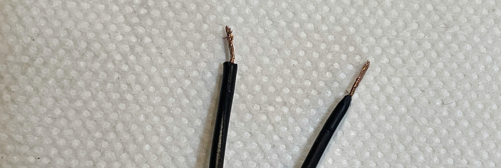 Screen power wires stripping